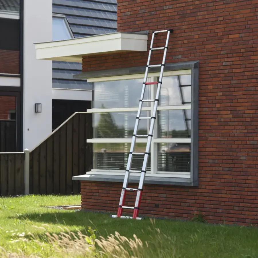 Ladders > Altrex telescoopladder Smart Up Go 11 treden