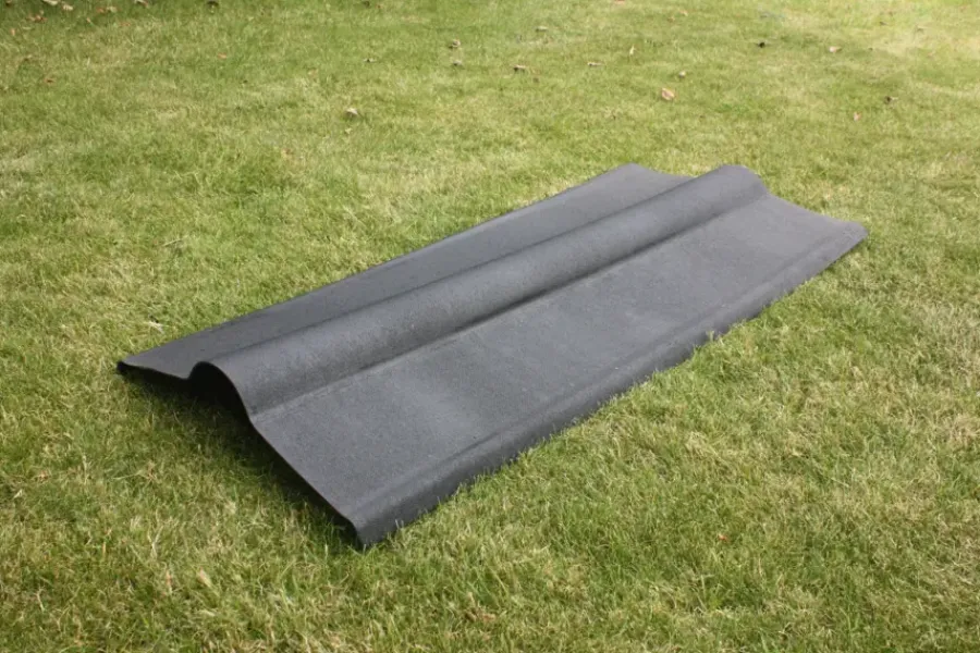 Dakbedekking Schuine Daken > Aquaplan Topline golfplaat bitumen zwart 100 x 42 cm