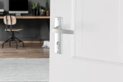 Deurbeslag Binnendeur|Deurbeslag Binnen > AXA langschild binnendeur aluminium kruk/cilinder 72 mm