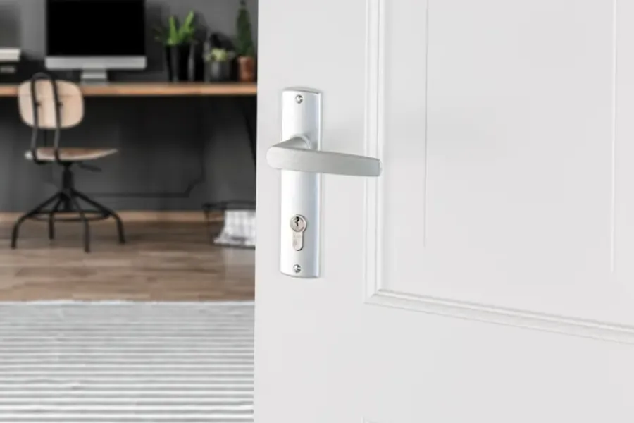 Deurbeslag Binnendeur|Deurbeslag Binnen > AXA langschild binnendeur aluminium kruk/cilinder 72 mm