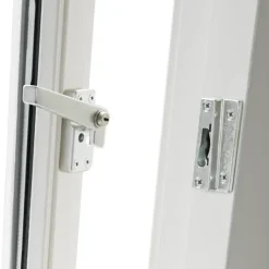 Raambeslag|Raamsluiting > AXA raamsluiting met slot SKG 1-ster links aluminium buitendraaiend