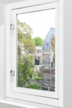 Raambeslag|Raamsluiting > AXA raamsluiting rechts aluminium SKG 1-ster