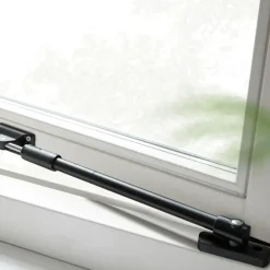 AXA telescopische raamuitzetter zwart 35 cm buitendraaiend