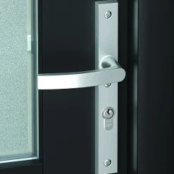 Deurbeslag Buitendeur|Deurklinken > AXA veiligheidsbeslag Edge achterdeur aluminium smal schild met SKG 3-sterren 55 mm
