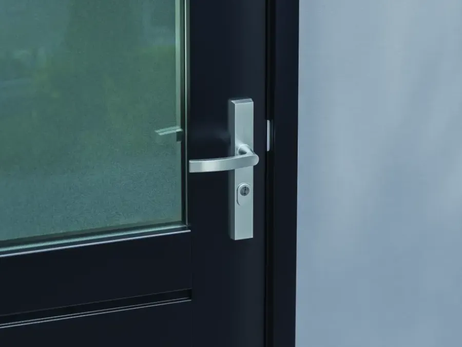 Deurbeslag Buitendeur|Deurklinken > AXA veiligheidsbeslag Edge achterdeur aluminium smal schild met SKG 3-sterren 55 mm