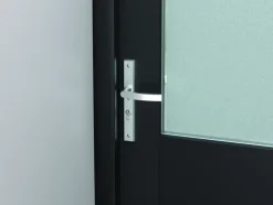 Deurbeslag Buitendeur|Deurklinken > AXA veiligheidsbeslag Edge achterdeur aluminium smal schild met SKG 3-sterren 55 mm