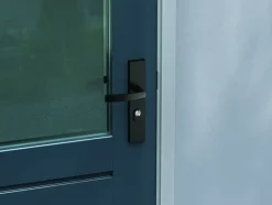 Deurbeslag Buitendeur|Deurklinken > AXA veiligheidsbeslag Edge achterdeur zwart langschild met SKG 3-sterren 55 mm