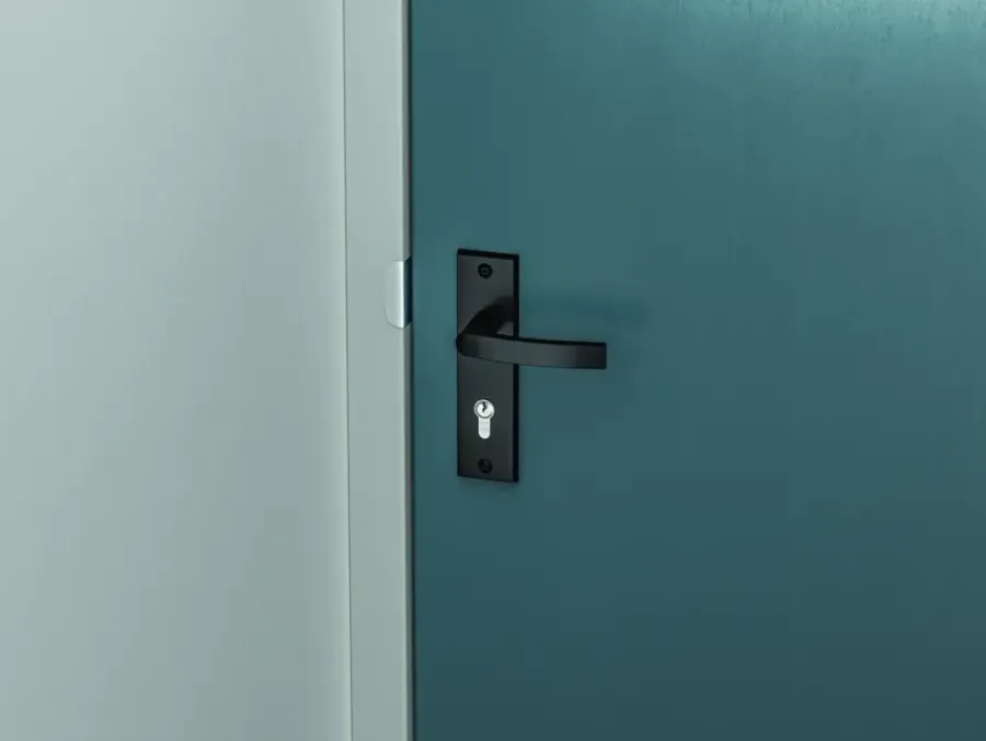 Deurbeslag Buitendeur|Deurklinken > AXA veiligheidsbeslag Edge achterdeur zwart kortschild met SKG 3-sterren 72 mm