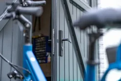 Deurbeslag Buitendeur|Deurklinken > AXA Veiligheidsbeslag LS met kerntrekbeveiliging SKG-3 sterren achterdeur 55 mm zwart