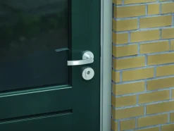 Deurbeslag Buitendeur|Deurklinken > AXA veiligheidsbeslag Oval achterdeur aluminium rozet met SKG 3-sterren