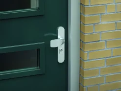 Deurbeslag Buitendeur|Deurklinken > AXA veiligheidsbeslag Oval voordeur aluminium langschild met SKG 3-sterren 72 mm