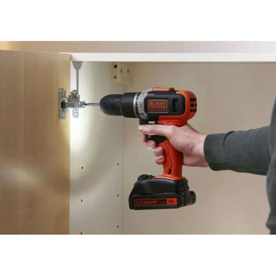 Accuboormachines|Boormachines > BLACK+DECKER accu klopboormachine BCD003C2K-QW