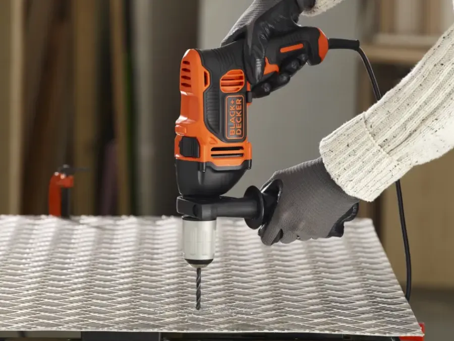 Boormachines > BLACK+DECKER klopboor BEH850KA32-QS in koffer + 32 dlg accessoires