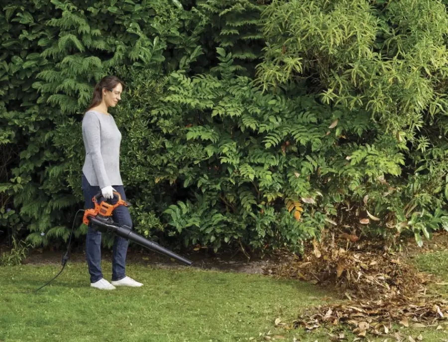 Bladblazers > BLACK+DECKER tuinruimer 3000 W BEBLV300SB