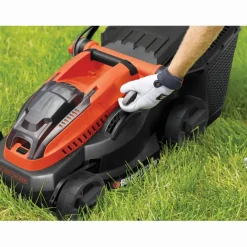 Grasmaaiers > BLACK+DECKER 36V grasmaaier CLM3825L2 38 cm incl. accu + lader