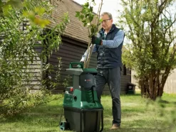 Hakselaars > Bosch fluisterhakselaar AXT 25 D