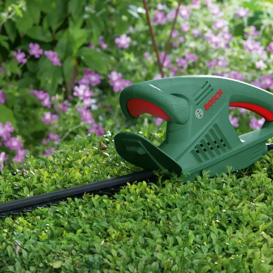 Heggenscharen > Bosch heggenschaar EasyHedgeCut 46