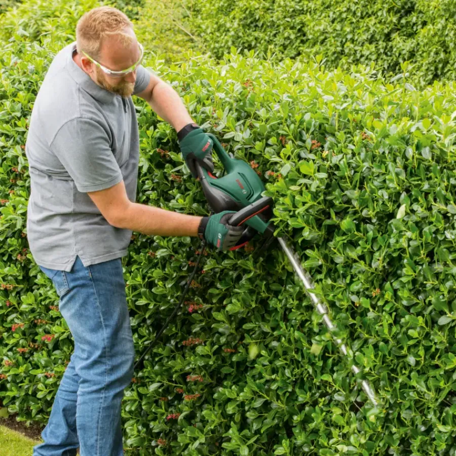 Heggenscharen > Bosch heggenschaar Universal HedgeCut 60cm