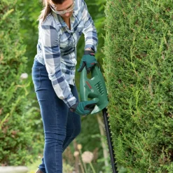 Heggenscharen > Bosch heggenschaar 420W EasyHedgeCut 45 cm