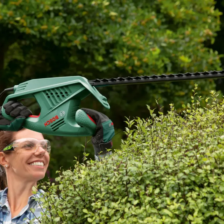 Heggenscharen > Bosch heggenschaar 420W EasyHedgeCut 45 cm