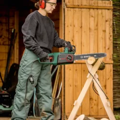Kettingzagen > Bosch kettingzaag UniversalChain 35 incl. tweede ketting