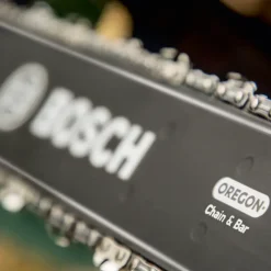 Kettingzagen > Bosch kettingzaag UniversalChain 35 incl. tweede ketting