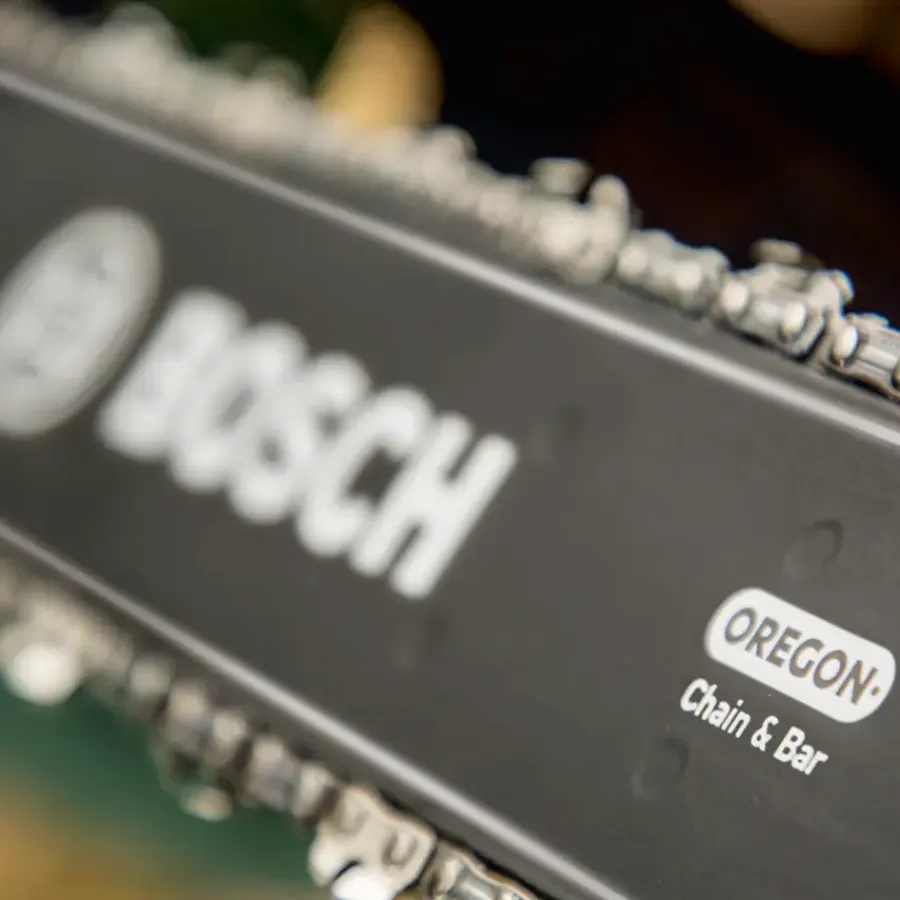 Kettingzagen > Bosch kettingzaag UniversalChain 35 incl. tweede ketting