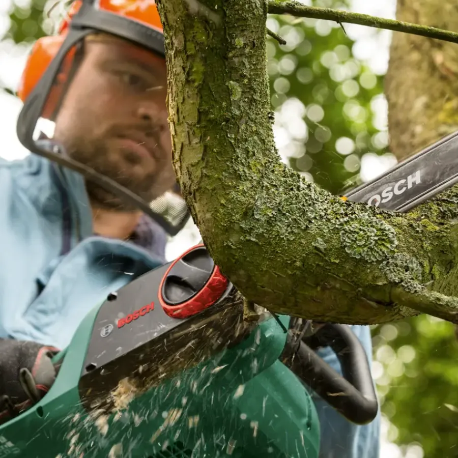 Kettingzagen > Bosch kettingzaag UniversalChain 35 incl. tweede ketting