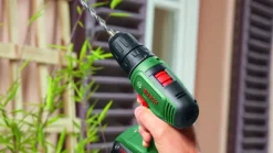 Accuboormachines|Boormachines > Bosch 18V accuboormachine EasyDrill Systeembox met 241 accessoires (incl. 2 accu's 1.5Ah + lader)