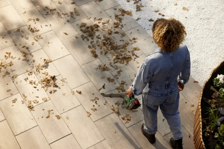 Bladblazers > Bosch 18V bladblazer UniversalLeafBlower (zonder accu)
