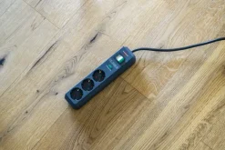 Stekkerdozen > Brennenstuhl Eco-Line 13.500 A stekkerdoos met overspanningsbeveiliging 3-voudig 1,5 meter