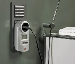 Meetapparatuur > Brennenstuhl Primera-Line Energiemeter Zilver