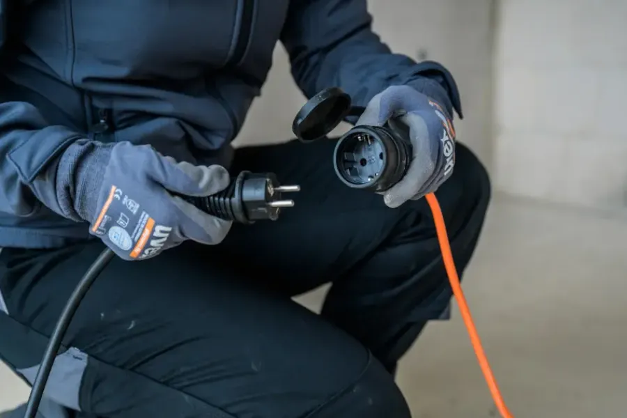 Verlengsnoeren > Brennenstuhl Verlengsnoer 20 meter IP44 Oranje