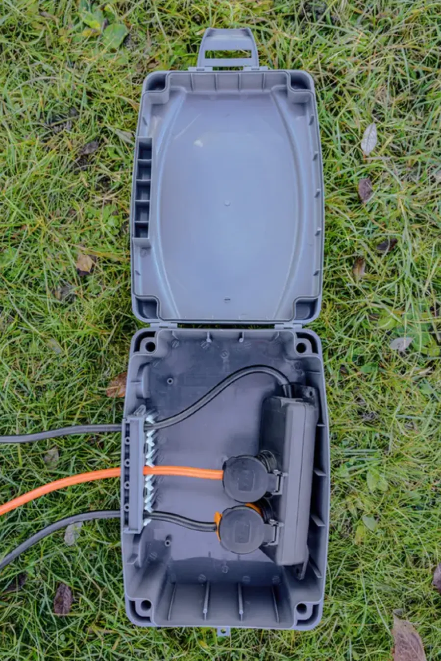 Installatiedraad|Lasklemmen En Verbindingsklemmen > Brennenstuhl Weerbestendige box IP54