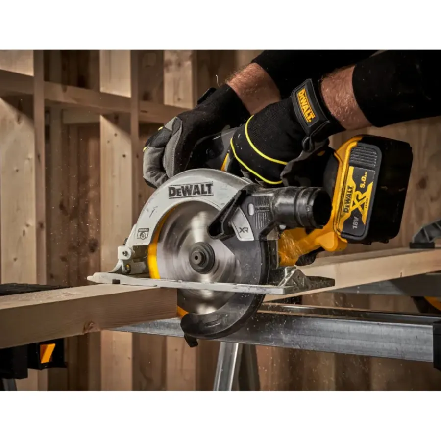 Accu Cirkelzaag|Zaagmachines & -tafels > DeWALT 18V XR cirkelzaag brushless DCS565N-XJ (zonder accu)