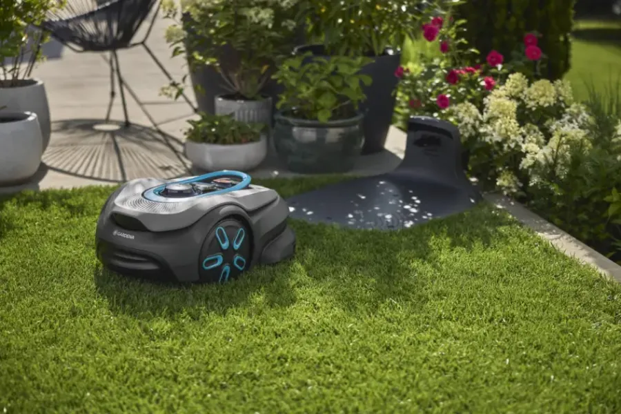 Grasmaaiers|Robotmaaiers > Gardena Robotmaaier Smart Sileno Sense 600
