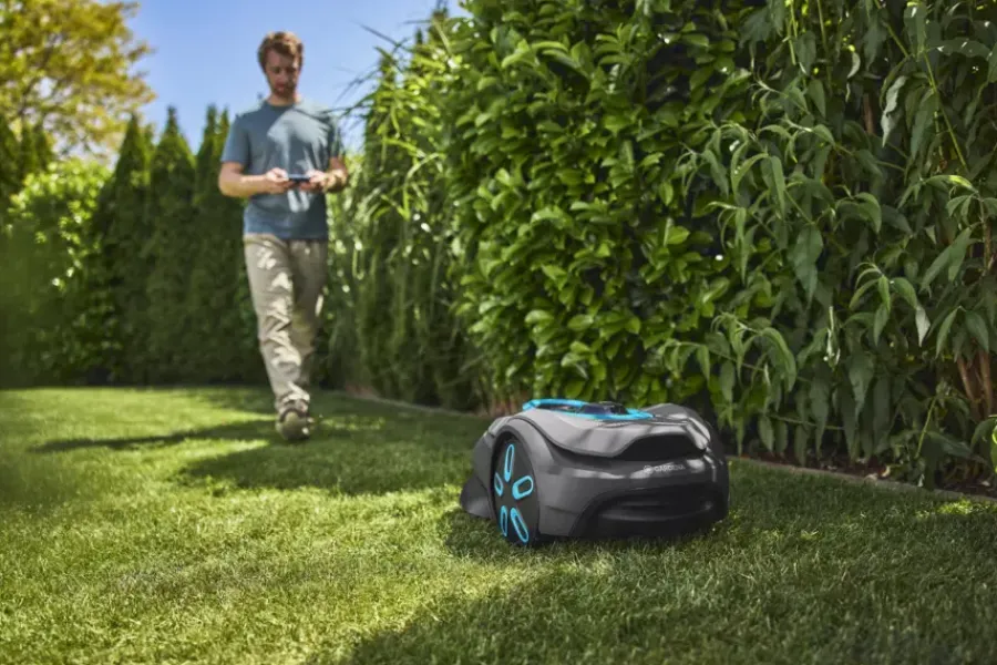 Grasmaaiers|Robotmaaiers > Gardena Robotmaaier Smart Sileno Sense 600