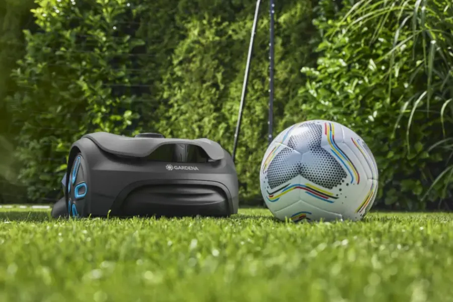 Grasmaaiers|Robotmaaiers > Gardena Robotmaaier Smart Sileno Sense 600