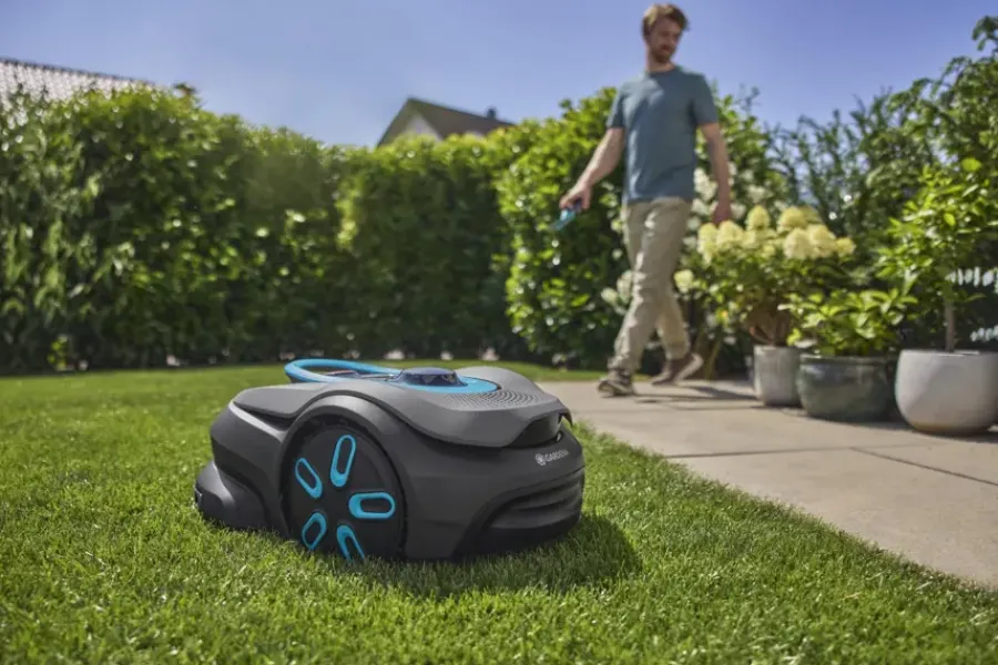 Grasmaaiers|Robotmaaiers > Gardena Robotmaaier Smart Sileno Sense 600