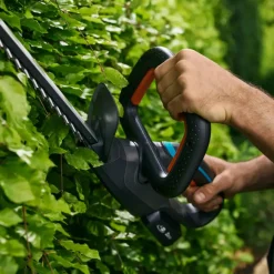 Heggenscharen > Gardena 18V accu heggenschaar EasyCut 45 cm (incl accu+lader)