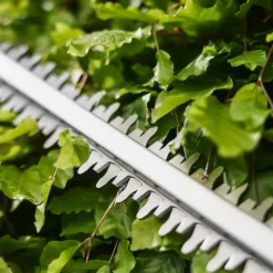Heggenscharen > Gardena 18V accu heggenschaar EasyCut 45 cm (incl accu+lader)