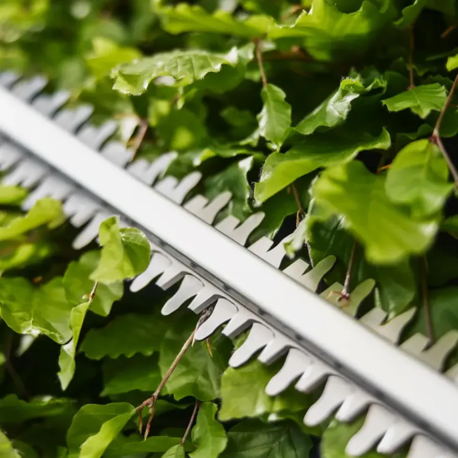 Heggenscharen > Gardena 18V accu heggenschaar EasyCut 45 cm (incl accu+lader)