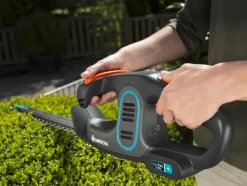 Heggenscharen > Gardena 14,4V accu heggenschaar EasyCut Li-40