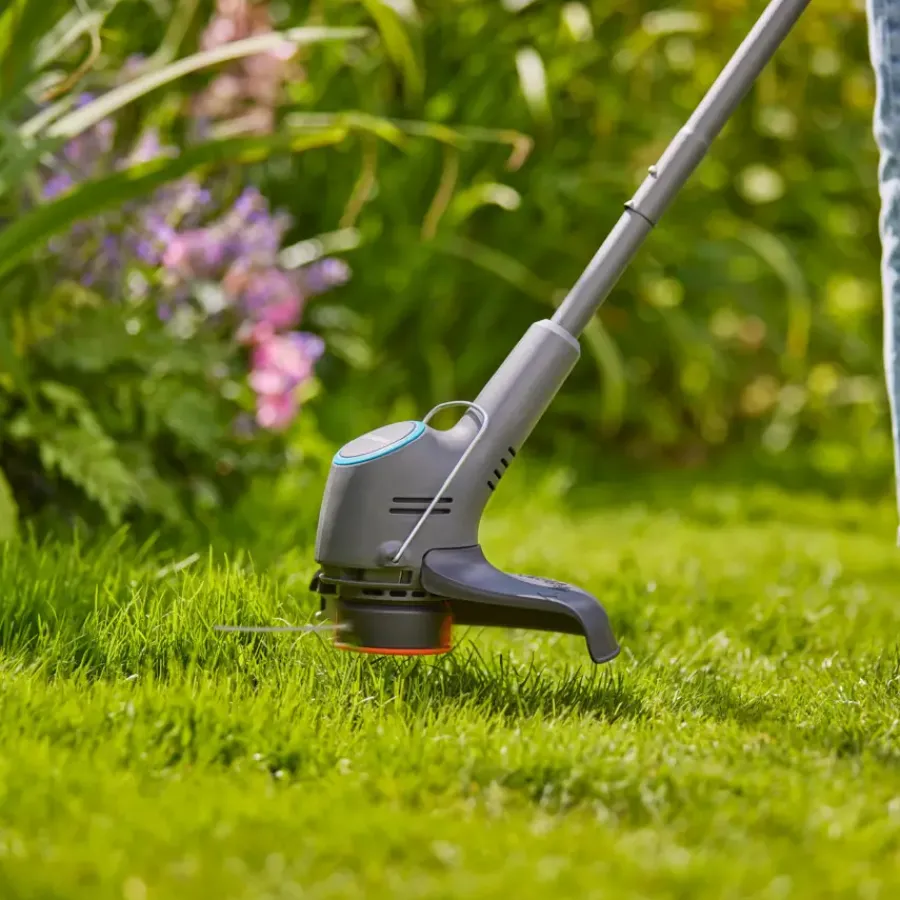 Grastrimmers > Gardena 18V Easytrim 25cm P4A (zonder accu)