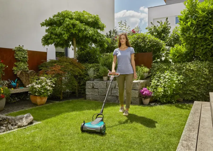 Grasmaaiers > Gardena 18V grasmaaier HandyMower 22cm incl. 2,5Ah accu + lader