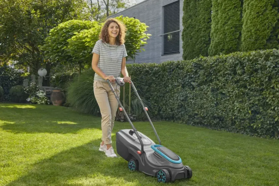 Grasmaaiers > Gardena 18V grasmaaier Powermax P4A 32cm (P4A) incl. 4.0Ah accu + lader