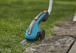 Grasscharen En Buxusscharen|Heggenscharen > Gardena 3,6V grasschaar / buxusschaar ClassicCut 12cm