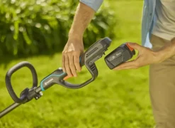 Grastrimmers > Gardena 18V grastrimmer PowerTrim 30 cm incl. 2.0Ah accu + lader