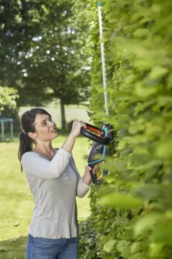 Heggenscharen > Gardena 18V heggenschaar ComfortCut 60 cm incl. accu + lader