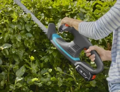 Heggenscharen > Gardena 18V heggenschaar EasyCut (P4A) (zonder accu)